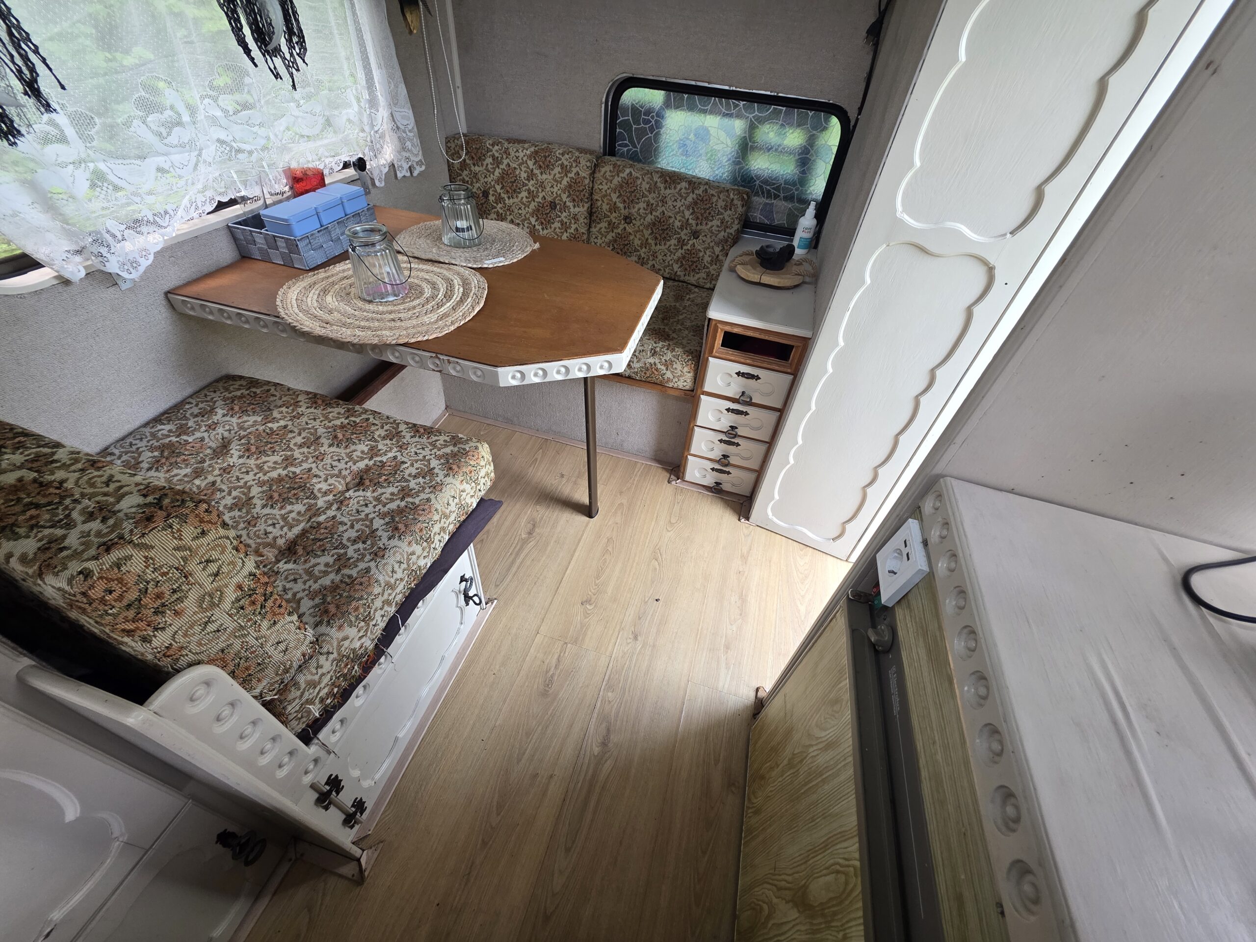 Charmante Oldtimer Camper